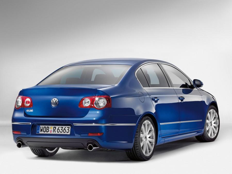  Volkswagen Passat R36 2006 года  (фото 12 из 13)